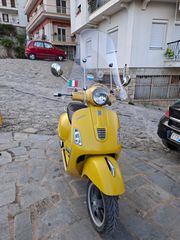 Vespa GTS 300 2011 P200E-thumb-4