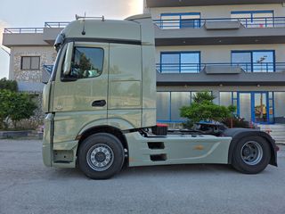 Mercedes-Benz 2012-thumb-1