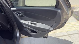 Renault Captur 2016 DCI 90 DYNAMIQUE EDC-thumb-16