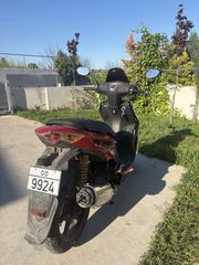 Kymco Super 8 2011-thumb-2
