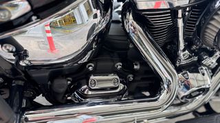 Harley Davidson Heritage Softail Classic 2022 FLHC - 107 CI - Milwaukee - CHICANO RIMS, 21/18-thumb-16