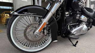 Harley Davidson Heritage Softail Classic 2022 FLHC - 107 CI - Milwaukee - CHICANO RIMS, 21/18-thumb-1