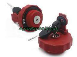 ΚΑΠΑΚΙ,ΤΑΠΑ ΔΕΞΑΜΕΝΗΣ ΚΑΥΣΙΜΩΝ ΜΕ ΚΛΕΙΔΙ MASSEY FERGUSON 230,240,250,255,265,275,285,290,298,350,365,373,375,390,398,399,550,575,590,675,690, 1666439M91, 1698042M91, 1876534M91