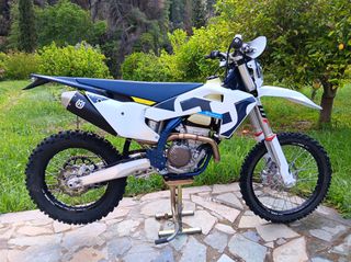Husqvarna FE 250 2026 FE 250-thumb-1