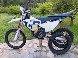 Husqvarna FE 250 2026 FE 250-thumb-3