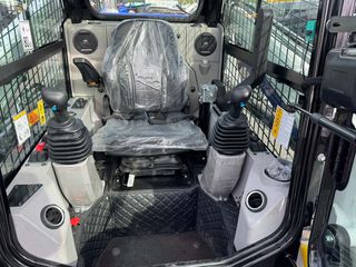 Φορτωτάκι Graecus 2026 MYRMIDON SS12 Cab A/C Φορτωτάκι τύπου Bobcat-thumb-1