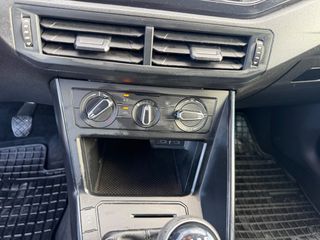 Volkswagen Polo 2021 1.0 MPI TRENDLINE-thumb-28