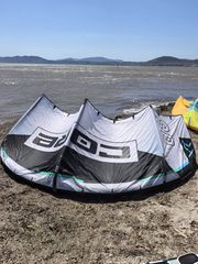 Kitesurf Core 2025 Core XR8 8m + Bar sensor 4