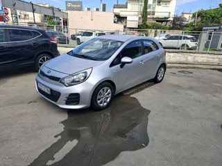 Kia Rio 2016 1.1 CRDI DIESEL-thumb-1