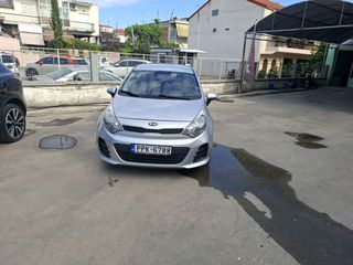 Kia Rio 2016 1.1 CRDI DIESEL-thumb-2