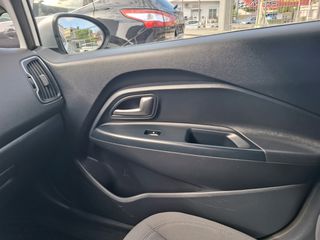 Kia Rio 2016 1.1 CRDI DIESEL-thumb-12
