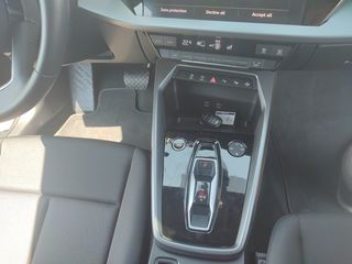 Audi A3 2025 Allstreet TFSI (10 ΧΡΟΝΙΑ ΕΓΓΥΗΣΗ PLATINUM !)-thumb-19