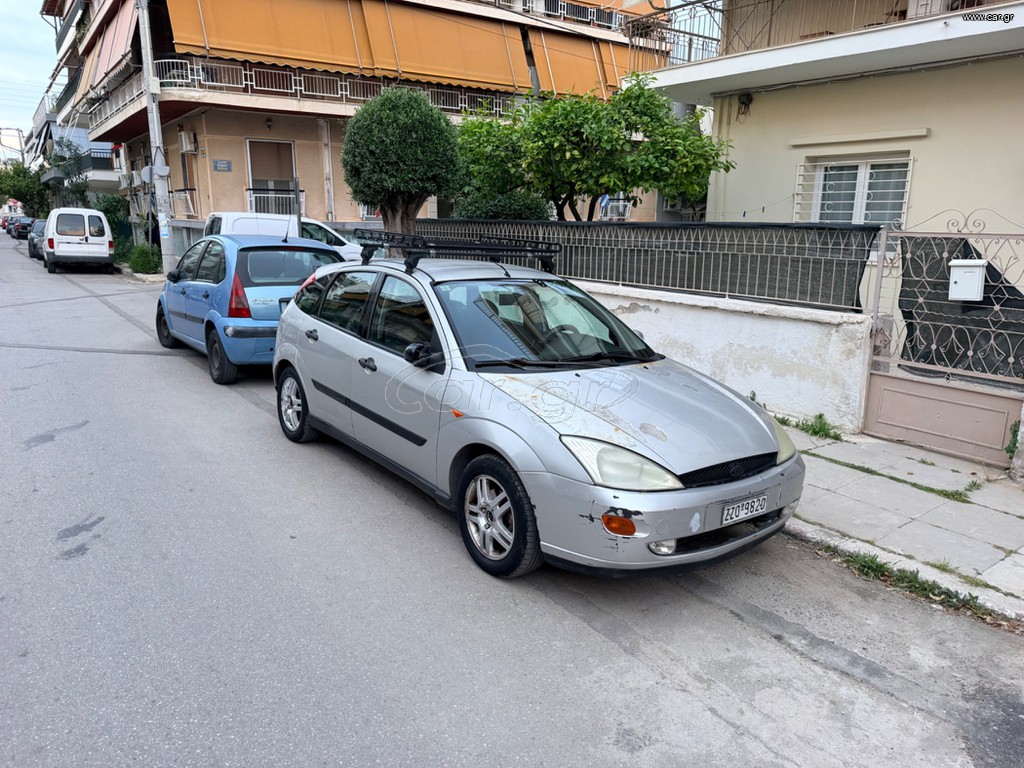 Ford Focus 2000 1.6 5D