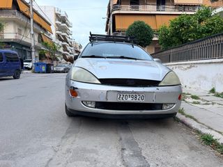 Ford Focus 2000 1.6 5D-thumb-1