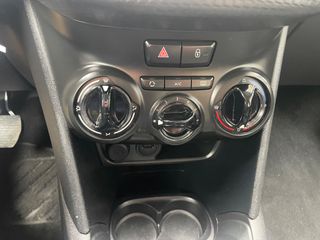 Peugeot 208 2019 1.2 PURETECH 82 SIGNATURE-thumb-8