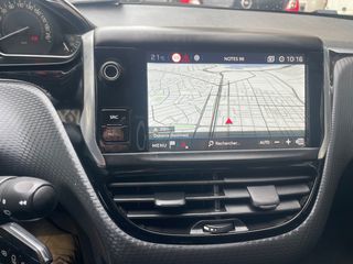 Peugeot 208 2019 1.2 PURETECH 82 SIGNATURE-thumb-9