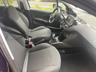 Peugeot 208 2019 1.2 PURETECH 82 SIGNATURE-thumb-16