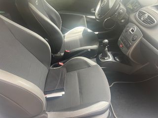 Renault Clio 2010 CLIO 1,6 16V GT-thumb-9