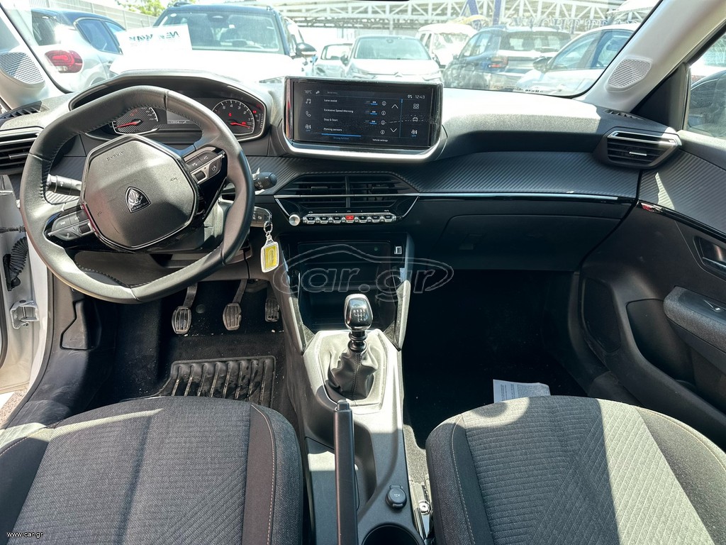 Peugeot 208 2025 STYLE