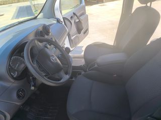 Mercedes-Benz Citan 2017 C180-thumb-13