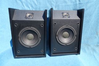 Bose 201 Series Iii Direct/reflecting Stereo Bookshelf Speakers, Black.