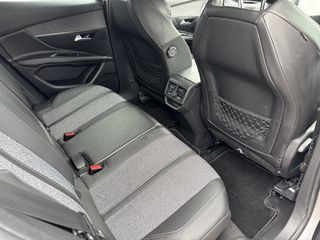 Peugeot 3008 2018 1.5 Blue-HDi Allure-thumb-15