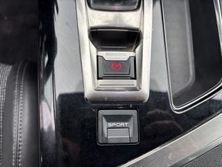 Peugeot 3008 2018 1.5 Blue-HDi Allure-thumb-20