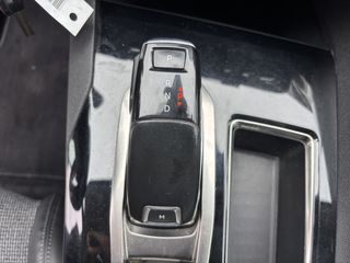 Peugeot 3008 2018 1.5 Blue-HDi Allure-thumb-22