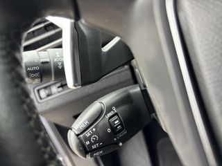 Peugeot 3008 2018 1.5 Blue-HDi Allure-thumb-24