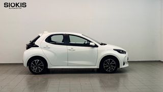 Toyota Yaris 2023 AUTOMATIC-thumb-4