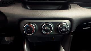 Toyota Yaris 2023 AUTOMATIC-thumb-16