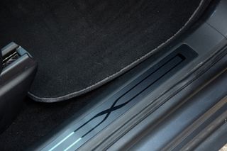 Tesla Model X 2023 Plaid-thumb-17