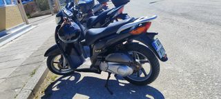 Honda SH 125 2004-thumb-1