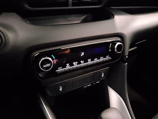 Mazda 2 Hybrid 2026 1.5 116hp AT FWD Exclusive-Line-thumb-13