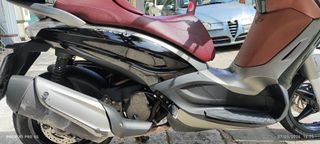 Piaggio Beverly 350 2012-thumb-3
