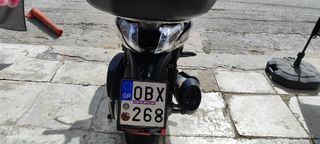 Piaggio Beverly 350 2012-thumb-4