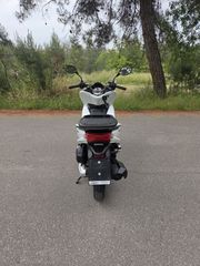 Honda PCX 125 2016-thumb-6