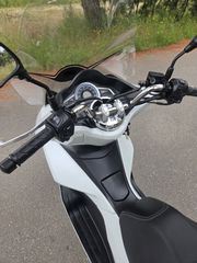 Honda PCX 125 2016-thumb-12