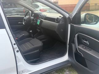Dacia Duster 2022 4X4 DIESEL-thumb-6