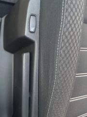 Dacia Duster 2022 4X4 DIESEL-thumb-15