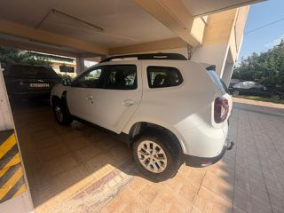 Dacia Duster 2022 4X4 DIESEL-thumb-3