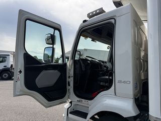 Ψυγείο Volvo 2012 FL240 Euro5 Chereau Carrier Supra-thumb-15