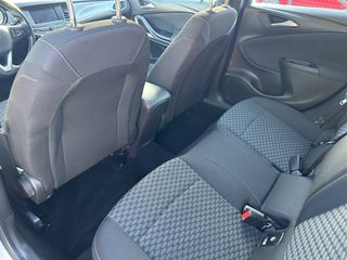 Opel Astra 2020-thumb-23