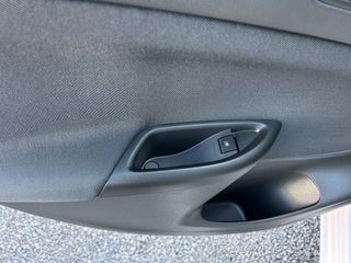 Opel Astra 2020-thumb-24