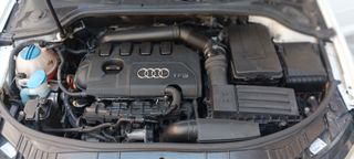 Audi A3 2010 Quattro Sportsback (4x4)-thumb-23