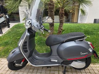 Piaggio Vespa GTS 300 2022 SUPER SPORT-thumb-3