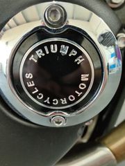 Triumph Street Twin 2017-thumb-23