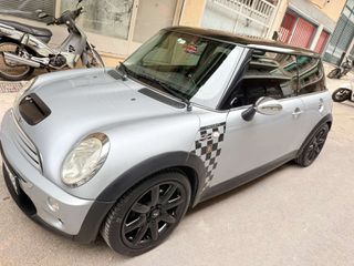 Mini John Cooper Works 2006-thumb-10