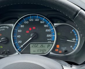 Toyota Yaris 2015 1.5 Hybrid Comfort Αυτόματο-thumb-36