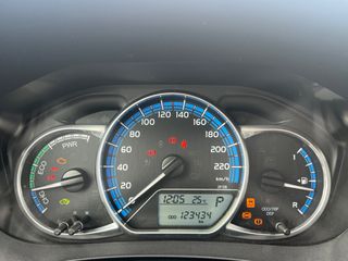 Toyota Yaris 2015 1.5 Hybrid Comfort Αυτόματο-thumb-37